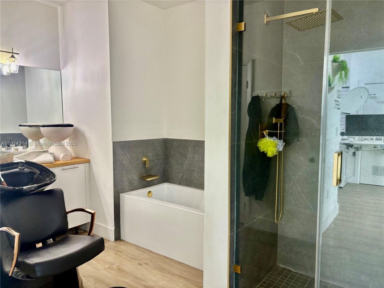 1800 N Bayshore Dr, Unit 306, Miami, FL 33132 Photo