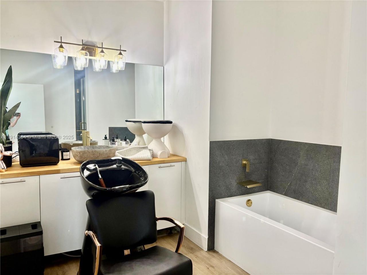 1800 N Bayshore Dr, Unit 306, Miami, FL 33132 Photo