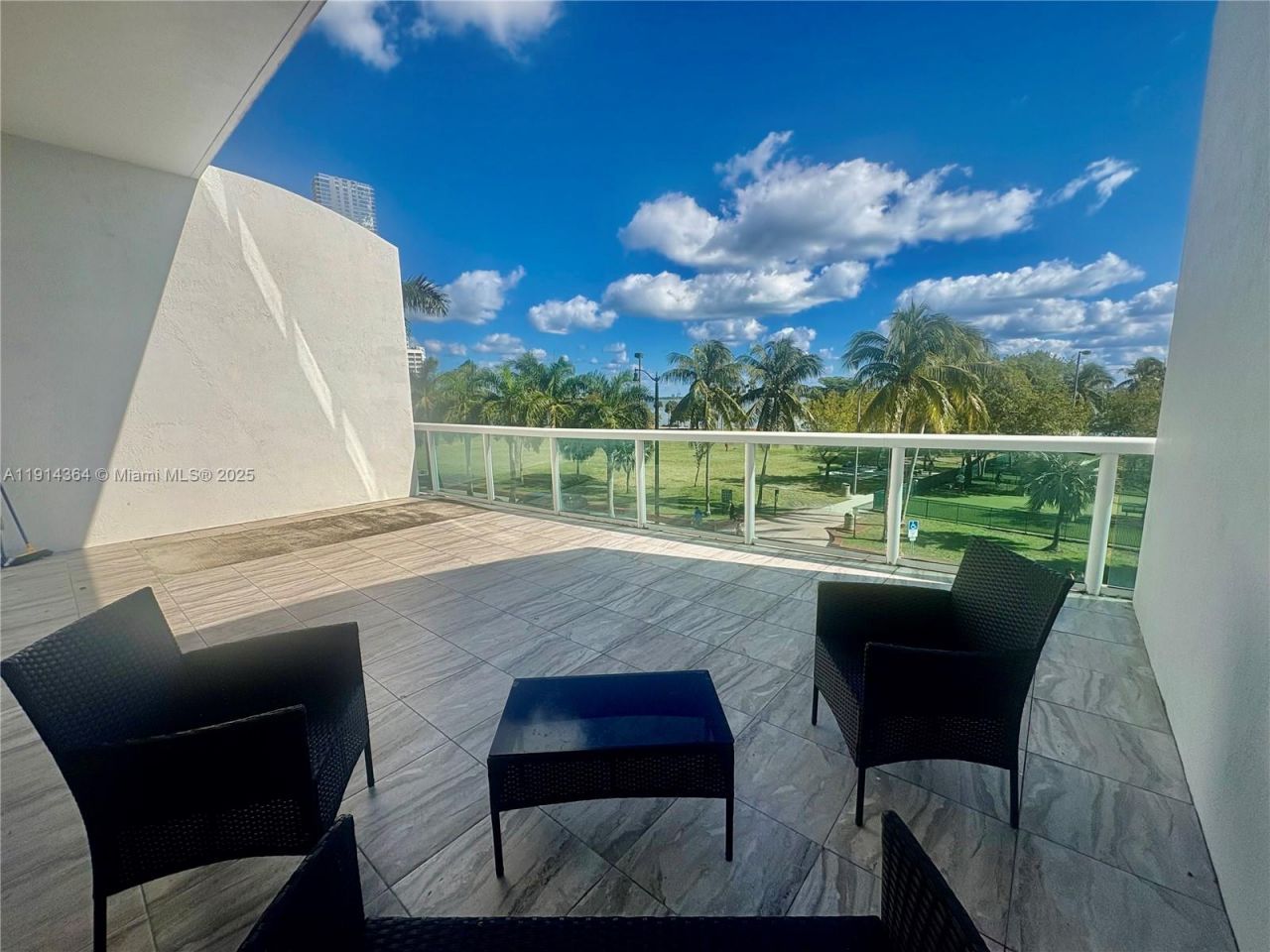 1800 N Bayshore Dr, Unit 306, Miami, FL 33132 Photo