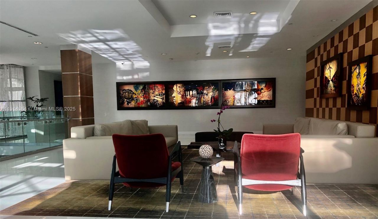 1800 N Bayshore Dr, Unit 306, Miami, FL 33132 Photo