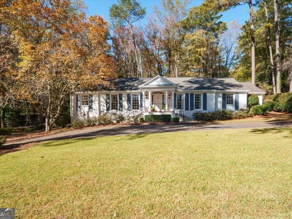 2783 S Hillandale Circle, Macon, GA 31204