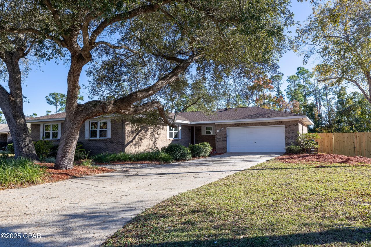 3314 S Harbour Circle, Panama City, FL 32405 Main Photo