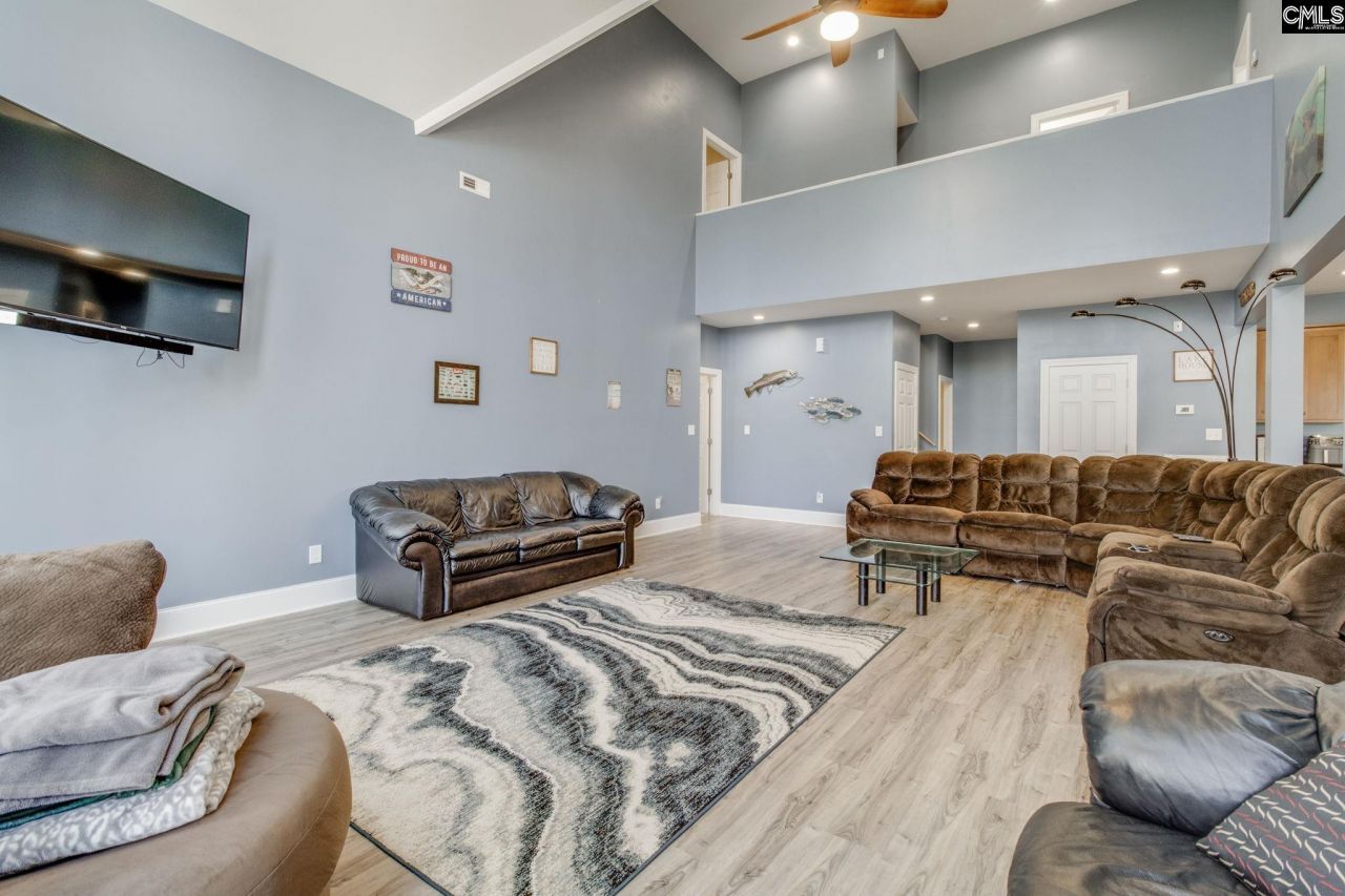 863 Woodside Drive Photo 13