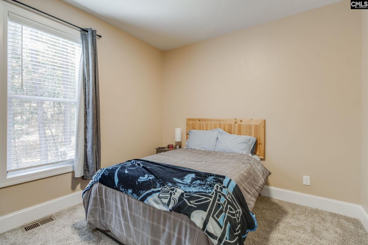 863 Woodside Drive Photo 26