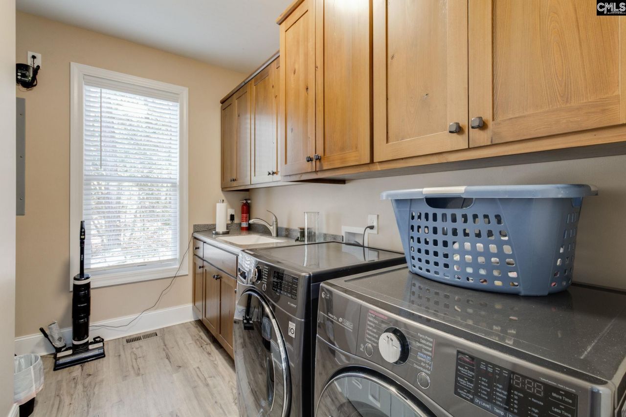 863 Woodside Drive Photo 30