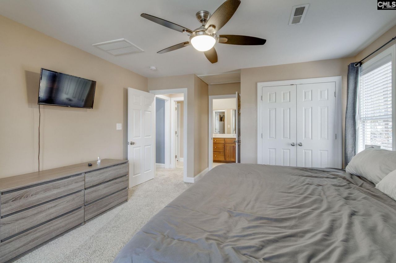 863 Woodside Drive Photo 32