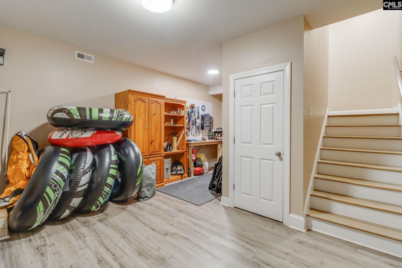 863 Woodside Drive Photo 39