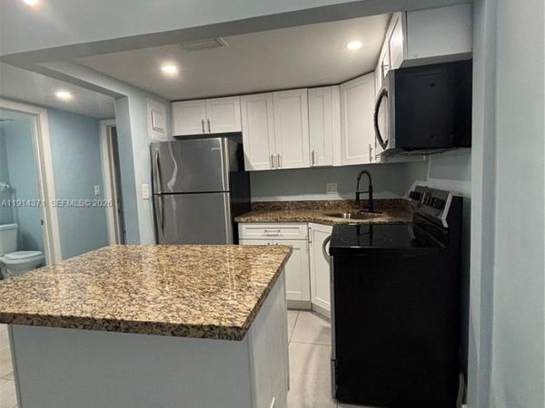260 S Cypress Rd, Unit 103, Pompano Beach, FL 33060