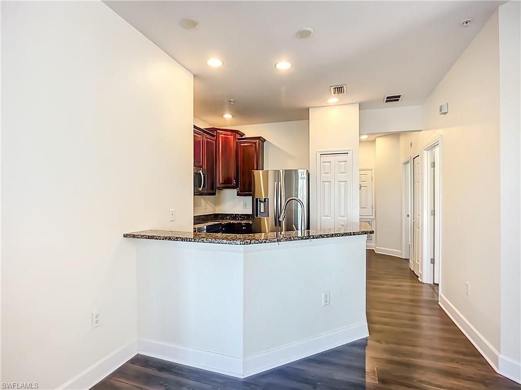 3668 Parkridge Cir, Sarasota, FL 34243 Photo