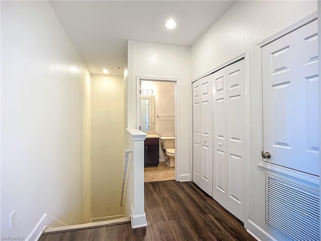 3668 Parkridge Cir, Sarasota, FL 34243 Photo