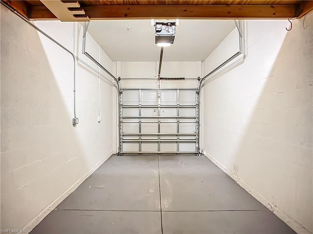 3668 Parkridge Cir, Sarasota, FL 34243 Photo