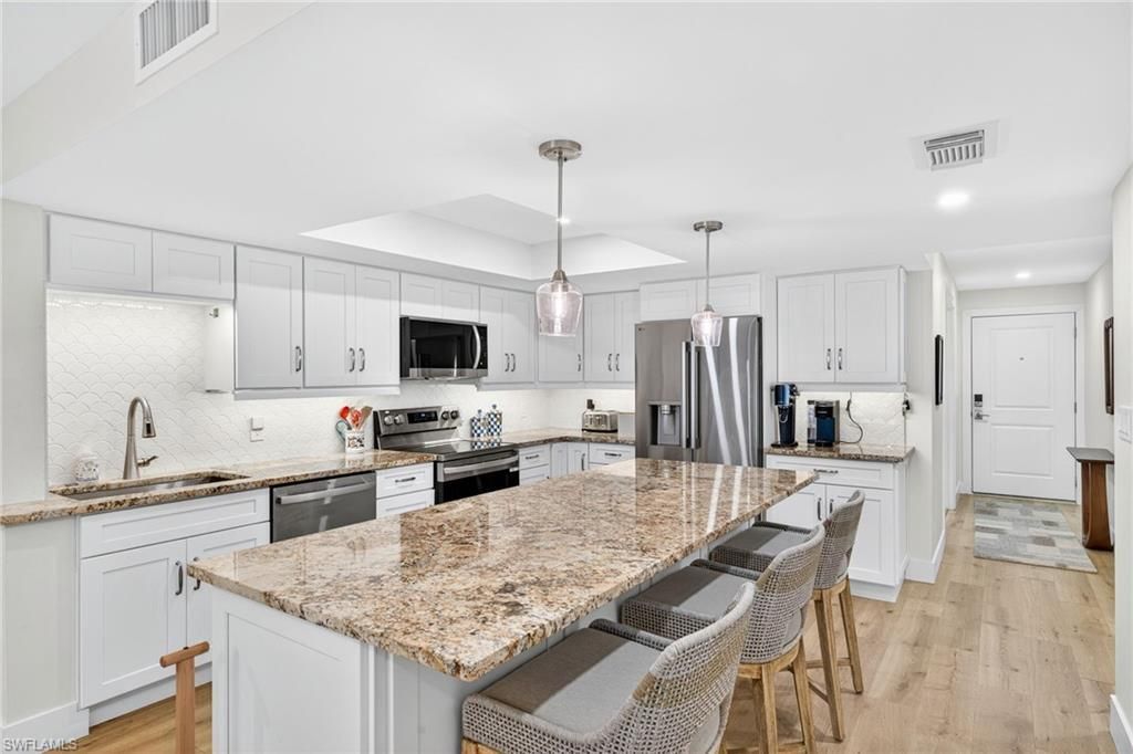 1795 Middle Gulf Dr, Unit C-103, Sanibel, FL 33957 Photo