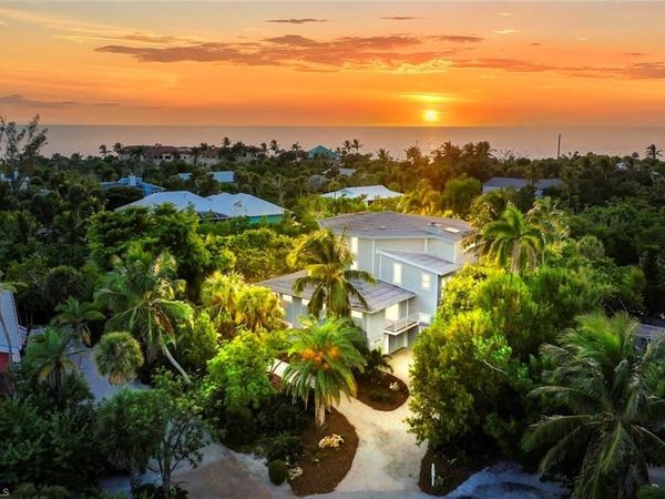 2451 Blind Pass CT, SANIBEL, FL 33957