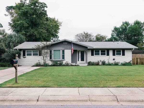 5580 Homewood Rd, Pensacola, FL 32504