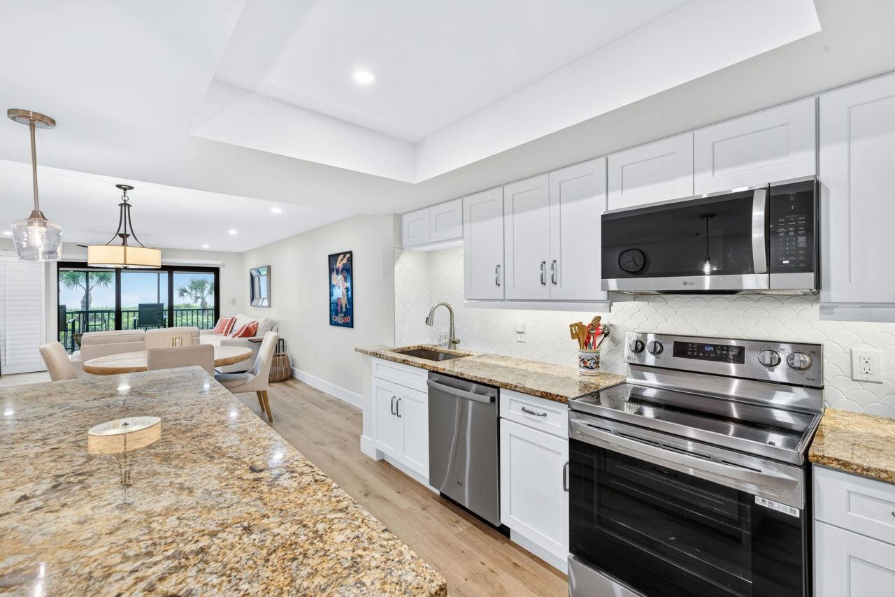 1795 Middle Gulf Dr, Unit C-103, Sanibel, FL 33957 Photo