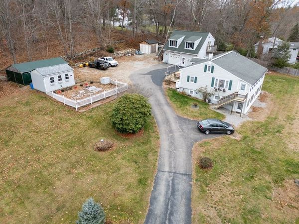 664 Stafford St, Leicester, MA 01542