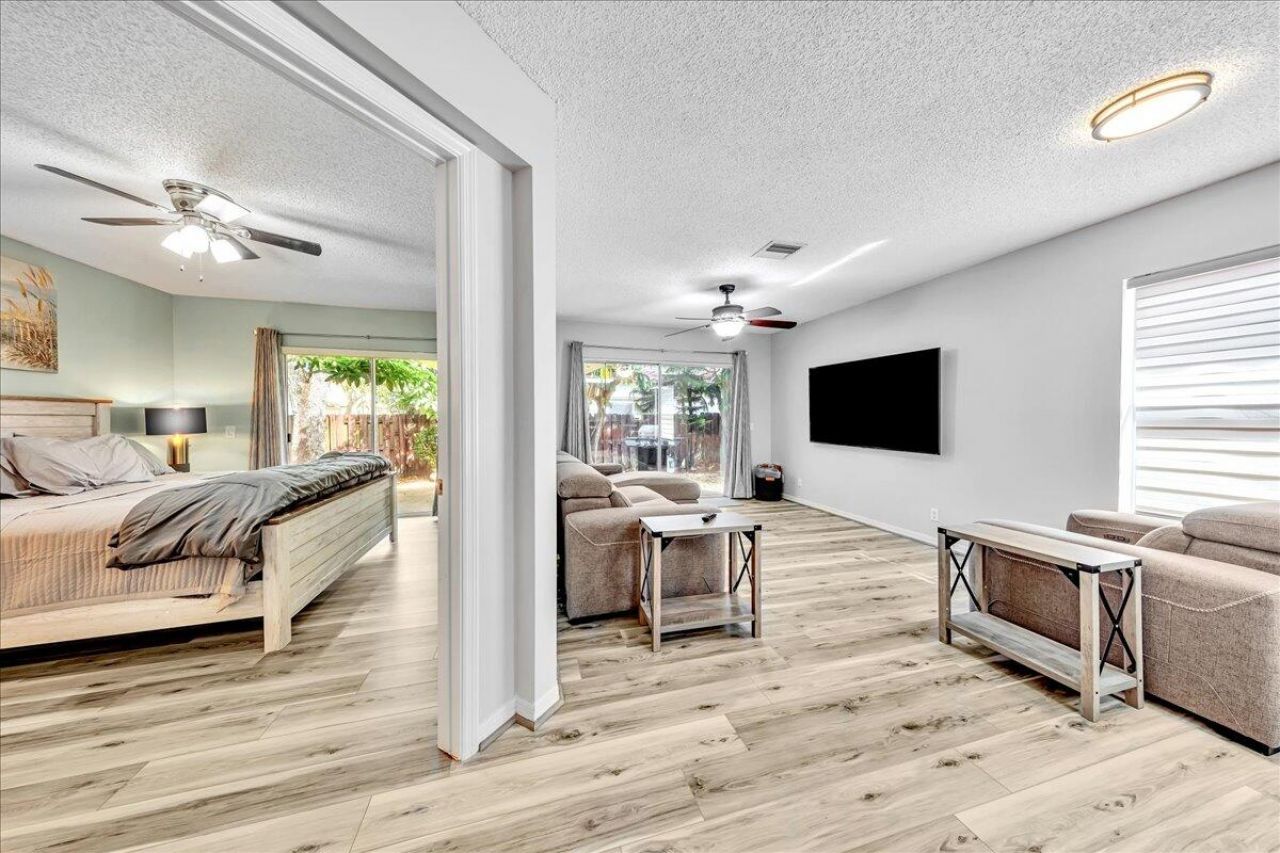 6379 NW 38th Drive, Coral Springs, FL 33067 Photo