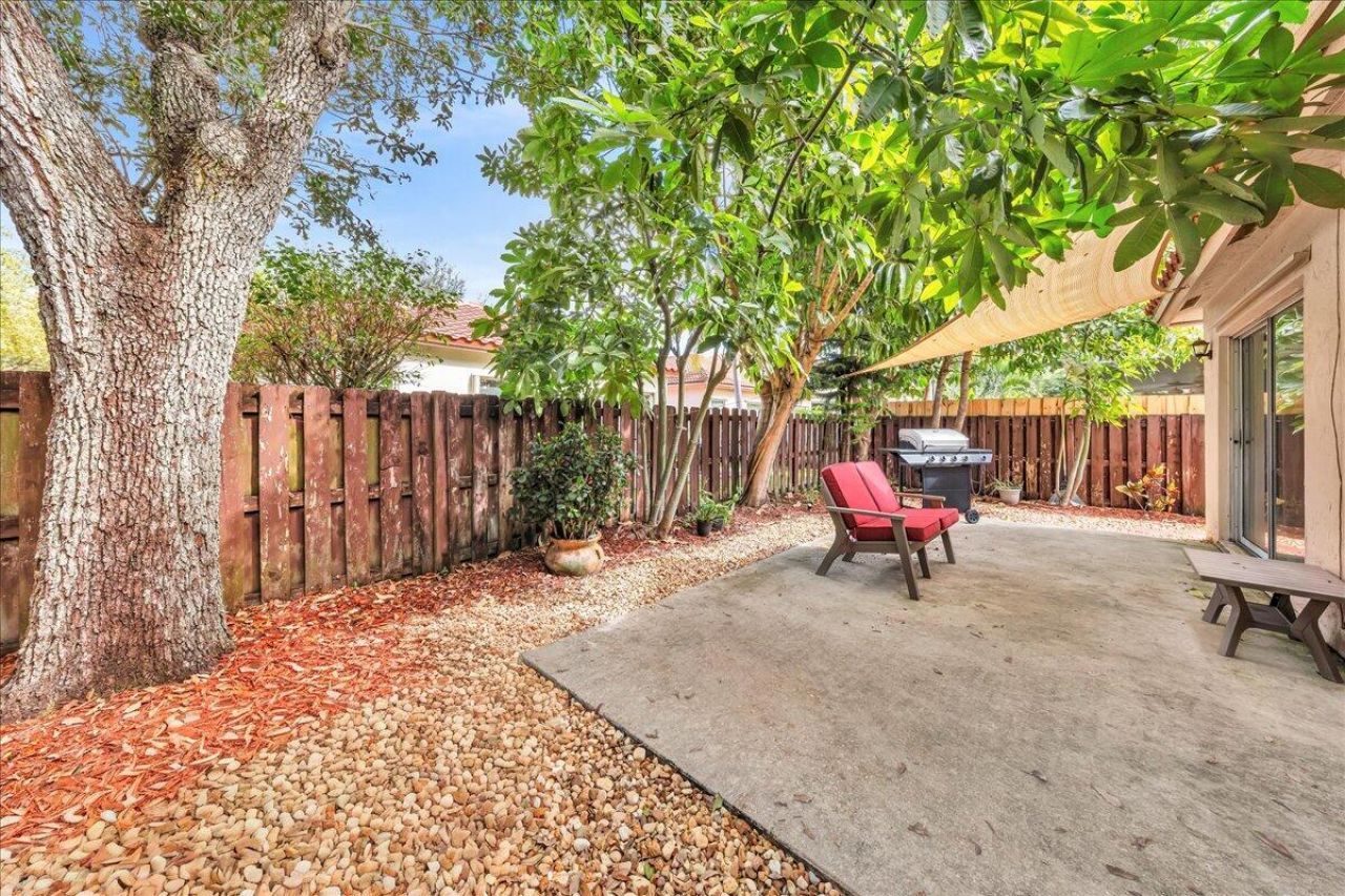 6379 NW 38th Drive, Coral Springs, FL 33067 Photo