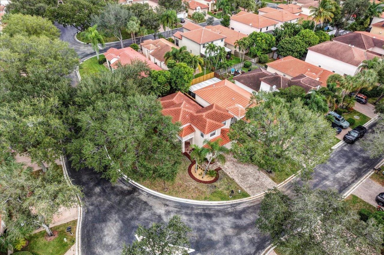 6379 NW 38th Drive, Coral Springs, FL 33067 Photo