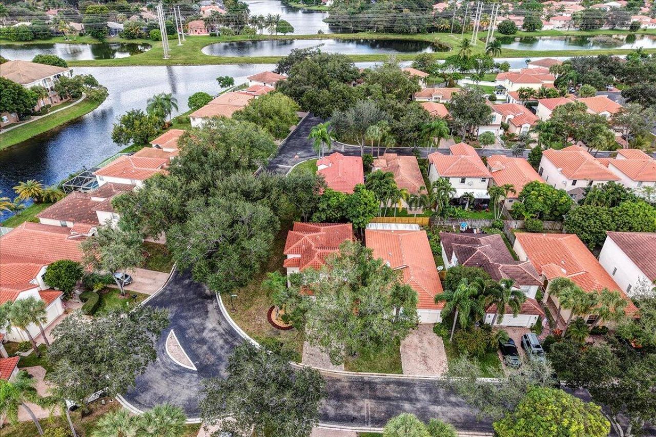 6379 NW 38th Drive, Coral Springs, FL 33067 Photo