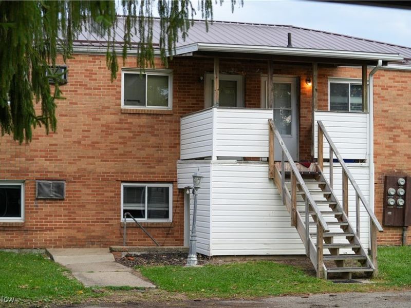 1310 Mishler Street NE, Alliance, OH 44601 Photo 2