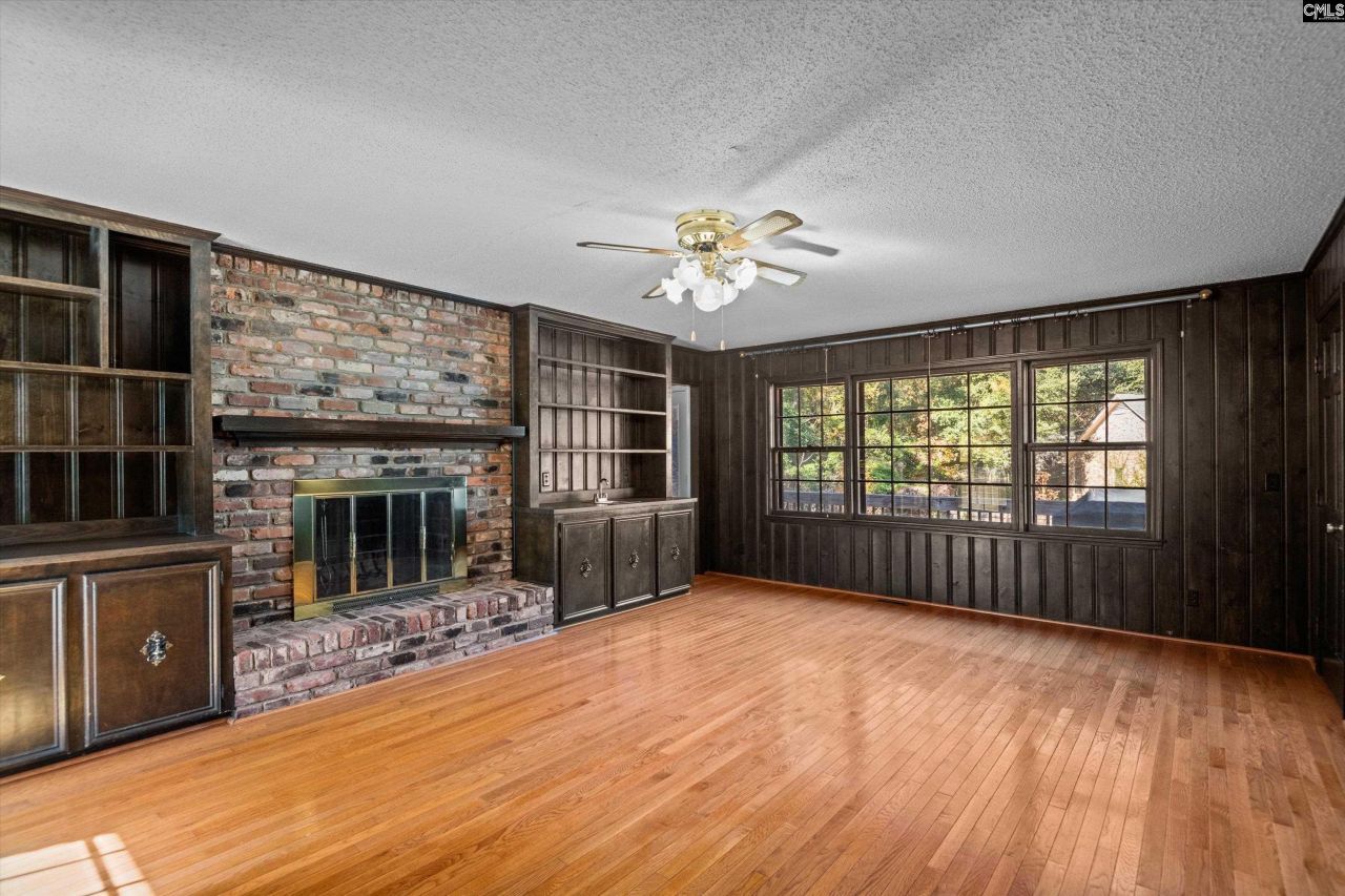 64 Olde Springs Road Photo 10