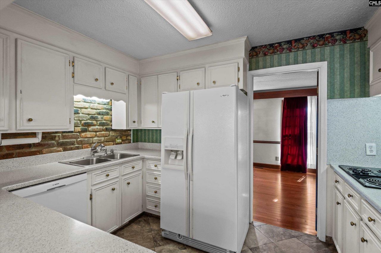 64 Olde Springs Road Photo 12