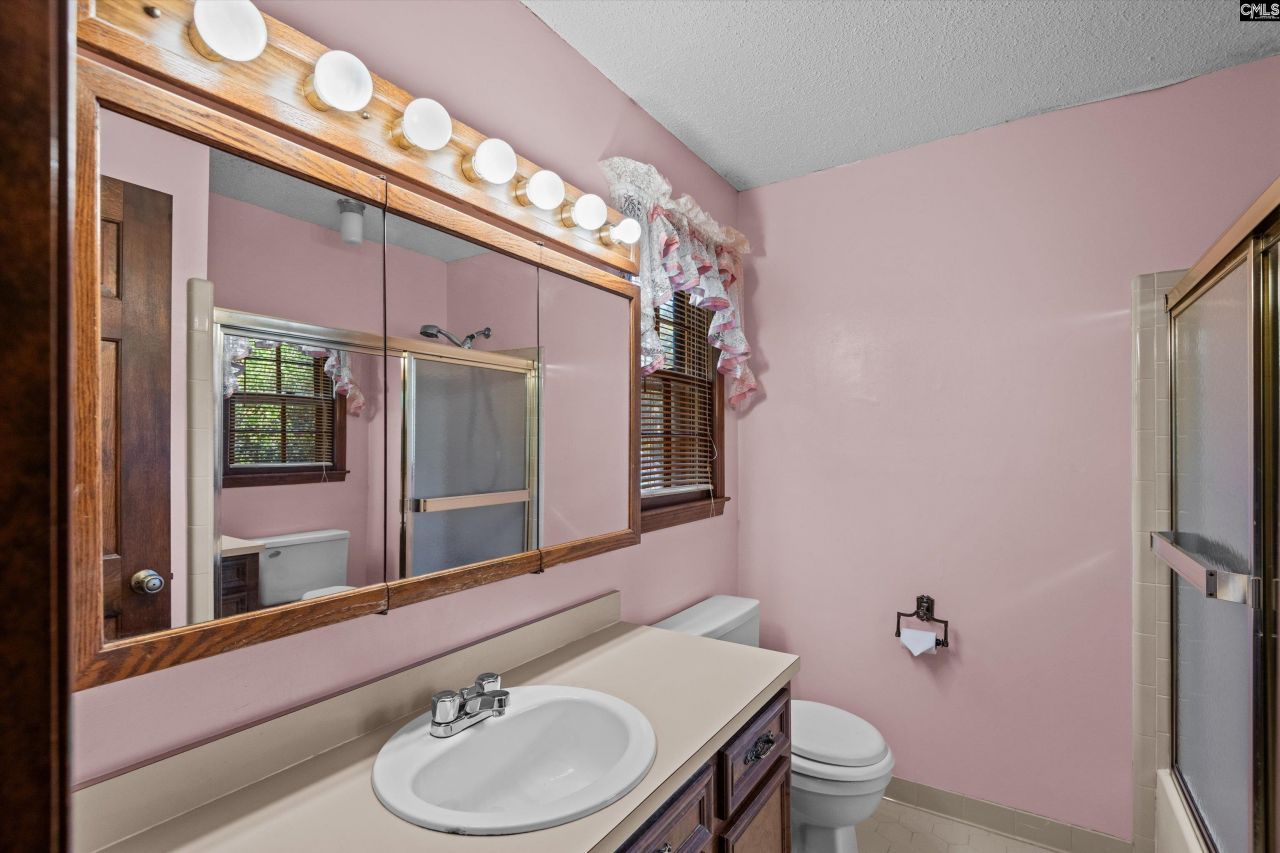 64 Olde Springs Road Photo 19