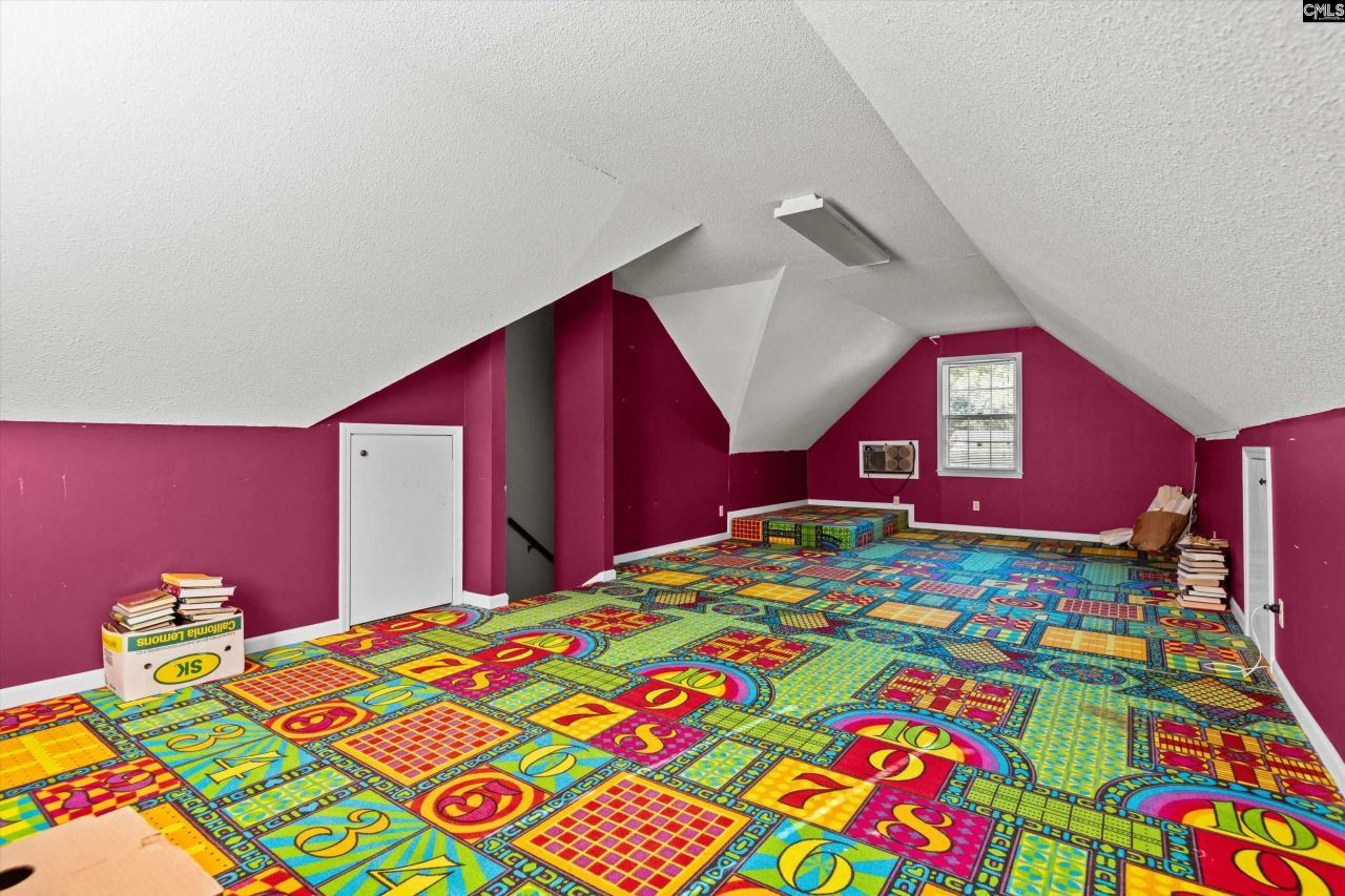 64 Olde Springs Road Photo 29