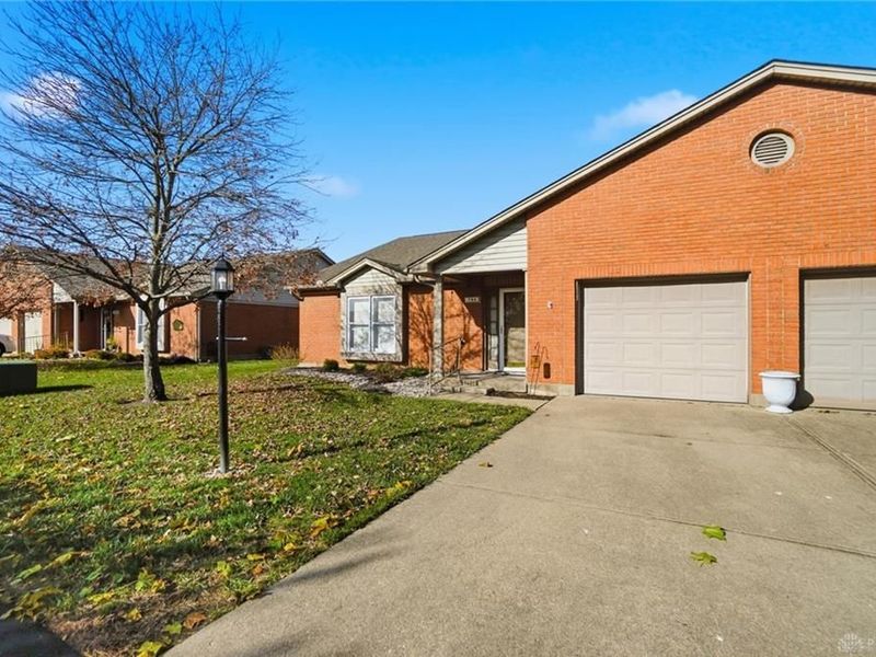 704 Terrace Court, Trenton, OH 45067 Photo 3