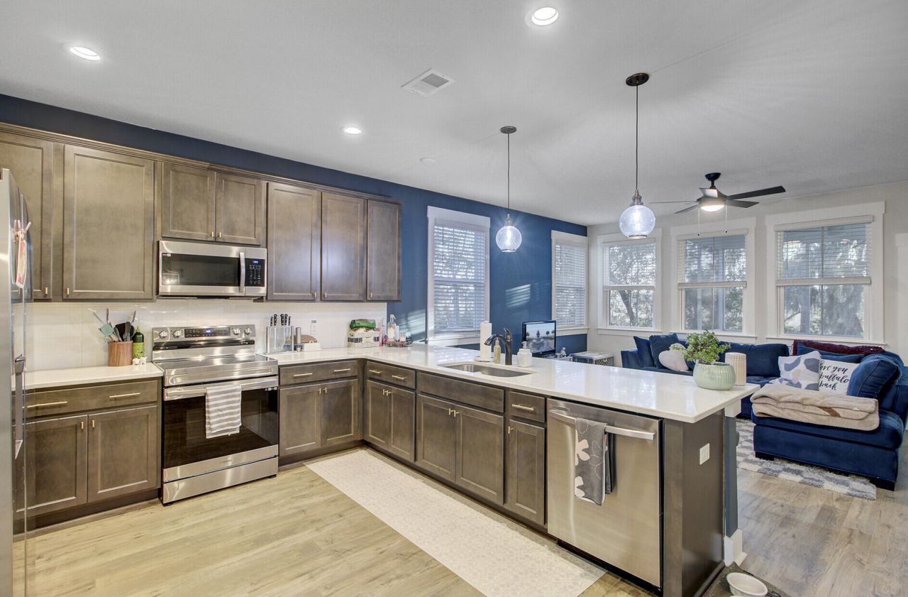 7749 Park Gate Drive Photo 11