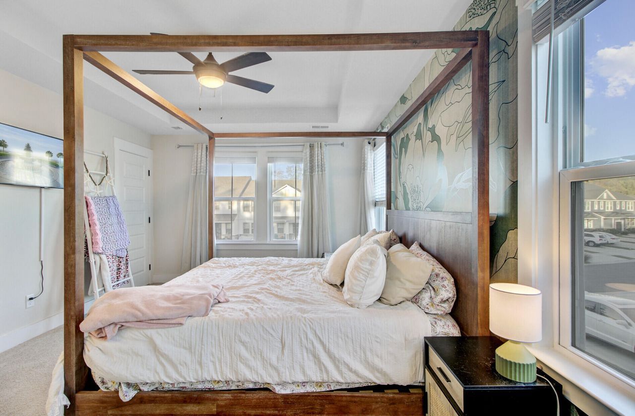 7749 Park Gate Drive Photo 21