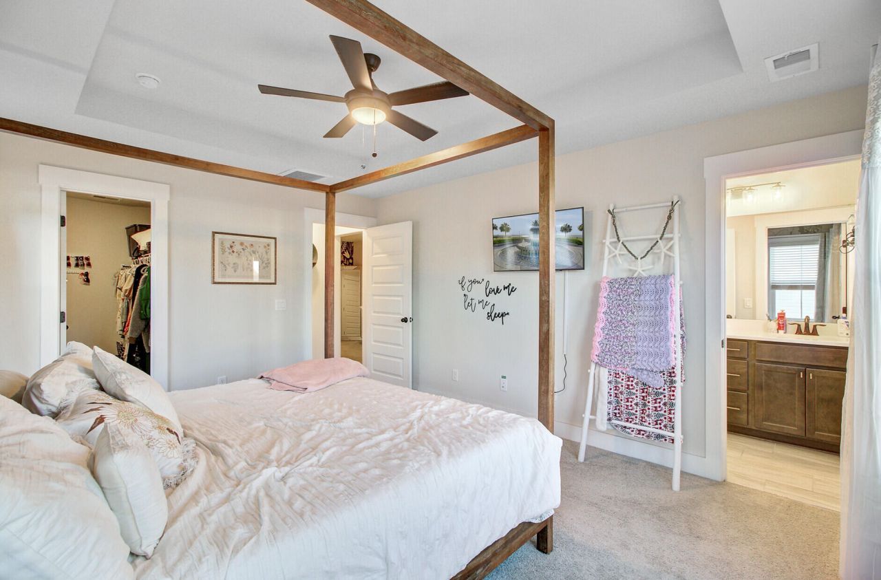 7749 Park Gate Drive Photo 22