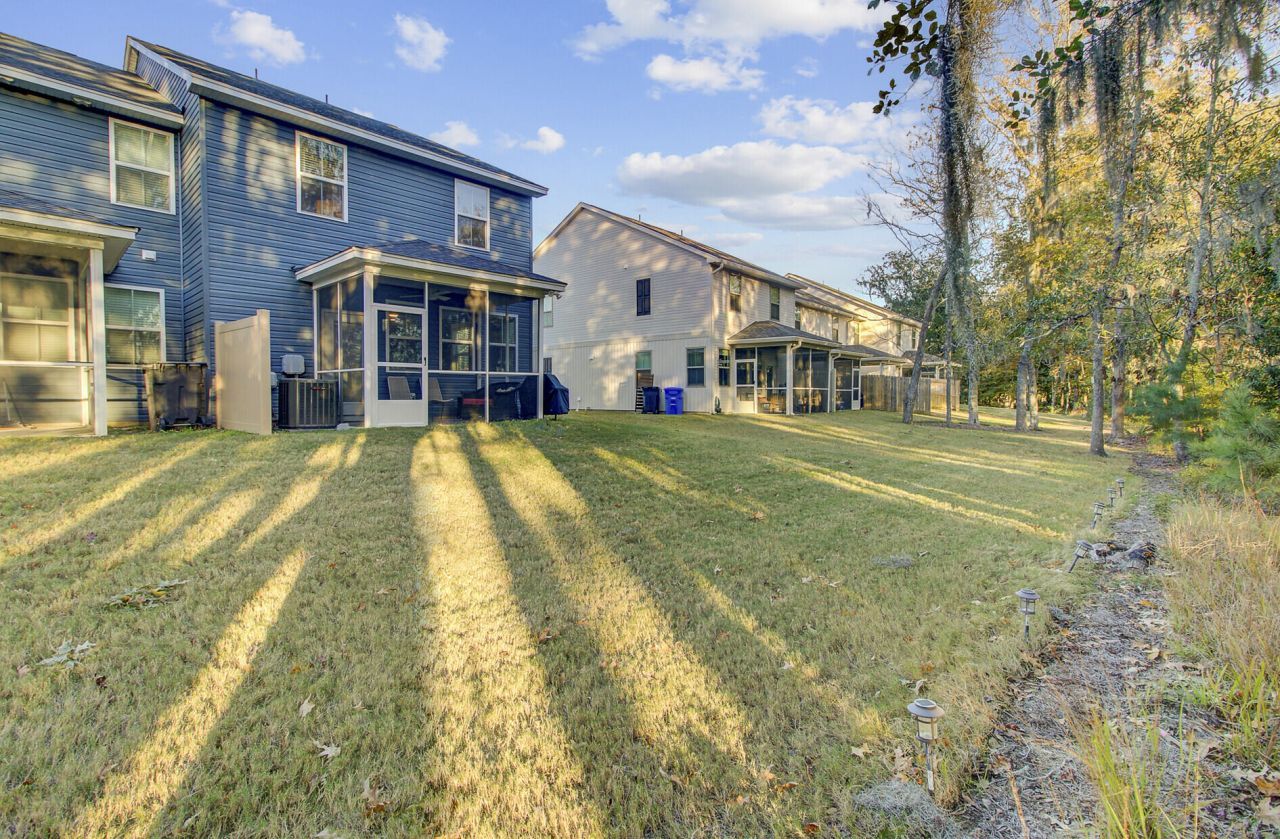 7749 Park Gate Drive Photo 33