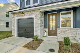 7749 Park Gate Drive photo 4