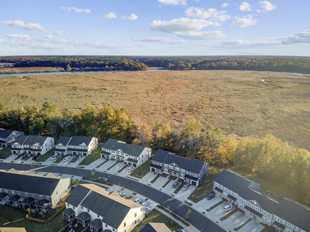 7749 Park Gate Drive Photo 43