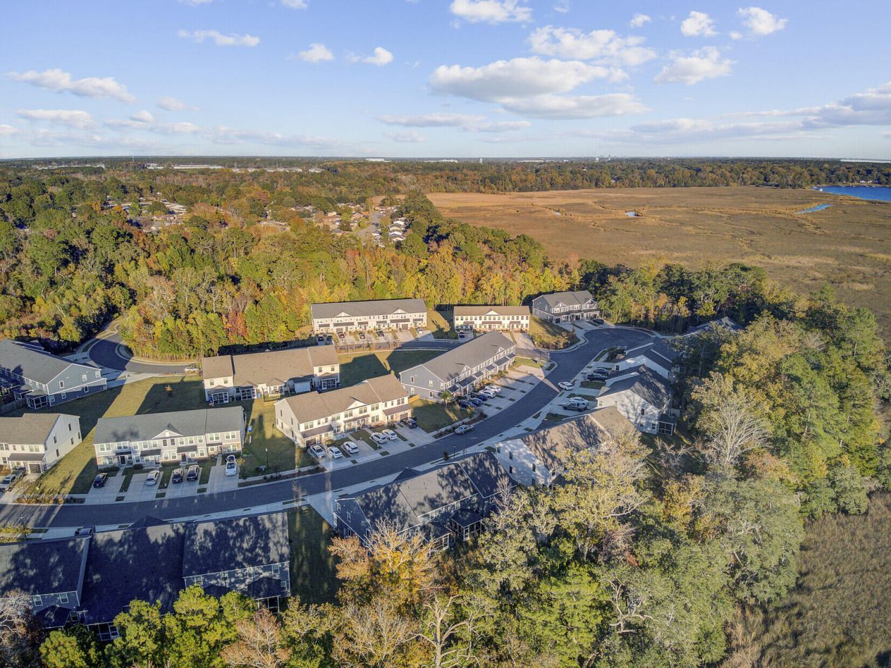 7749 Park Gate Drive Photo 45