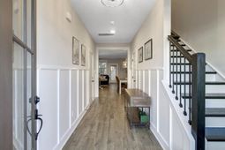 7749 Park Gate Drive photo 4