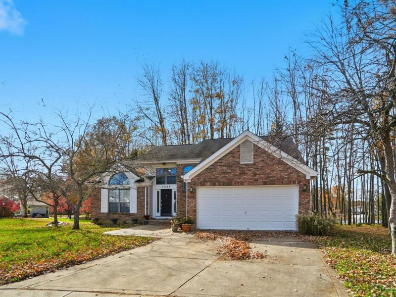 1335 Lakefront Court, Batavia Twp, OH 45102 Photo 2