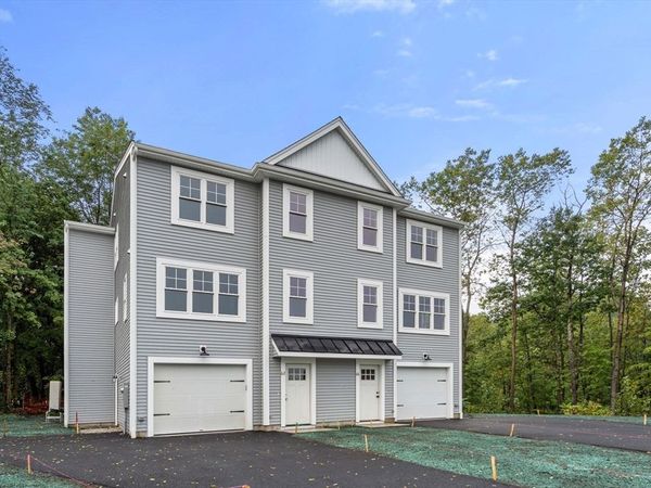 31 Danielle's Way, Worcester, MA 01606