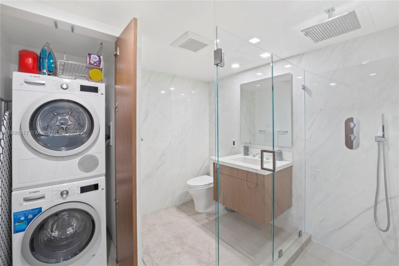 2301 Collins Ave, Unit 1005, Miami Beach, FL 33139 Photo