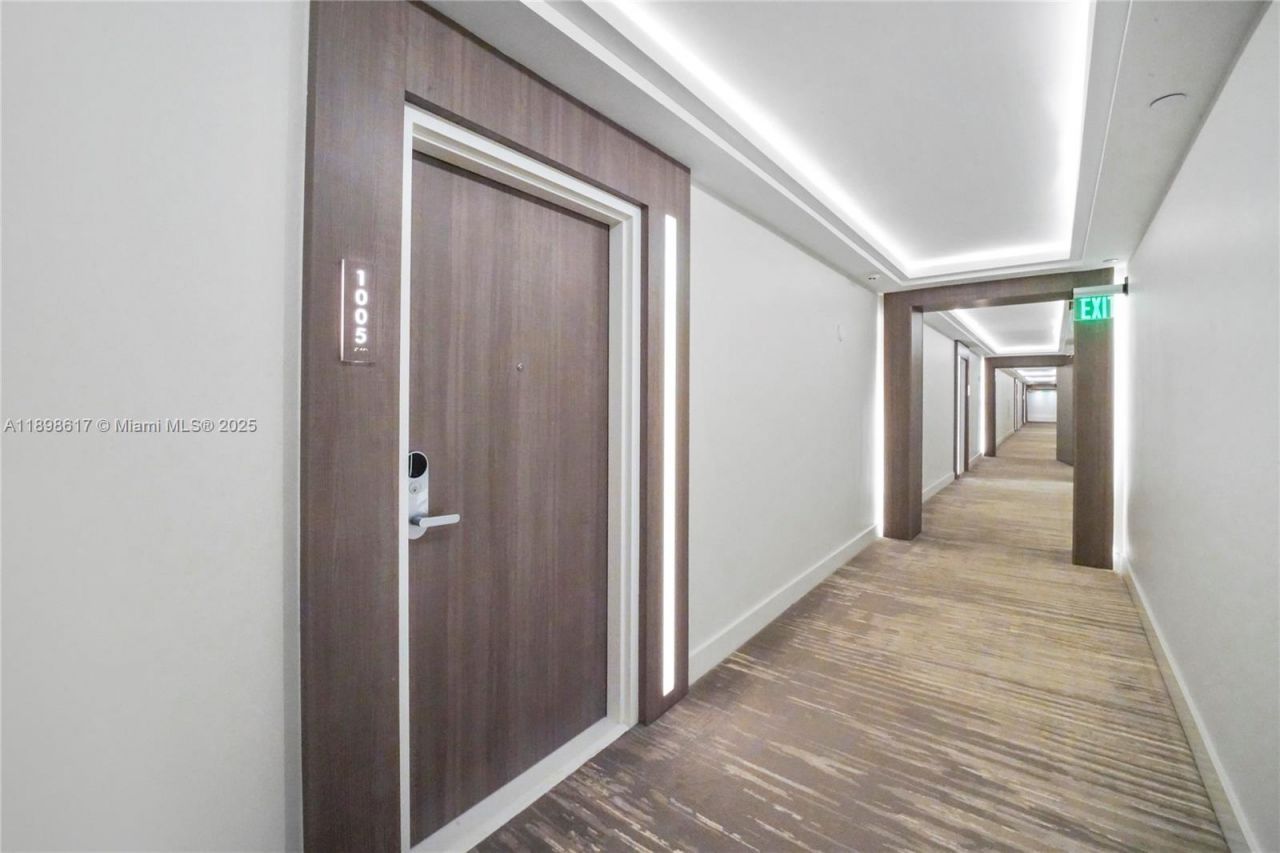 2301 Collins Ave, Unit 1005, Miami Beach, FL 33139 Photo