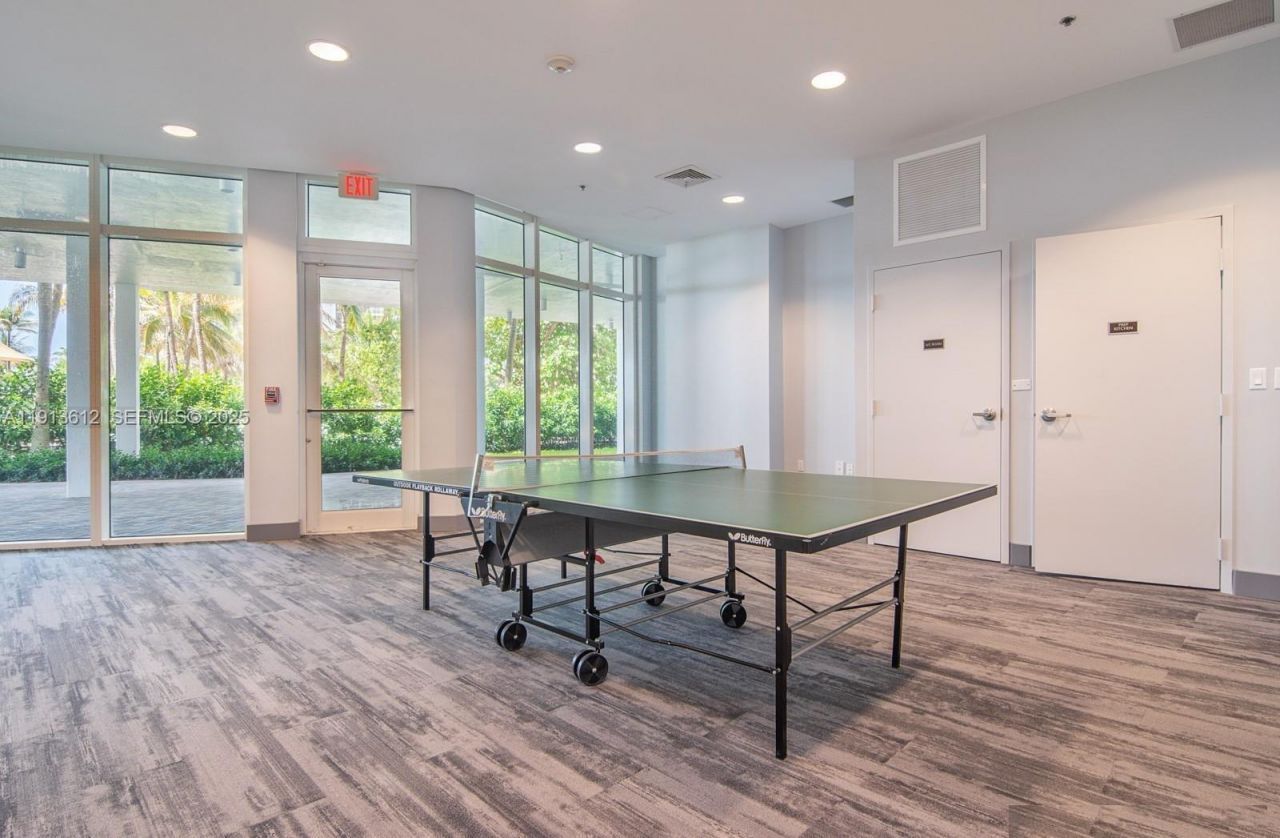 6515 Collins Ave, Unit 1007, Miami Beach, FL 33141 Photo