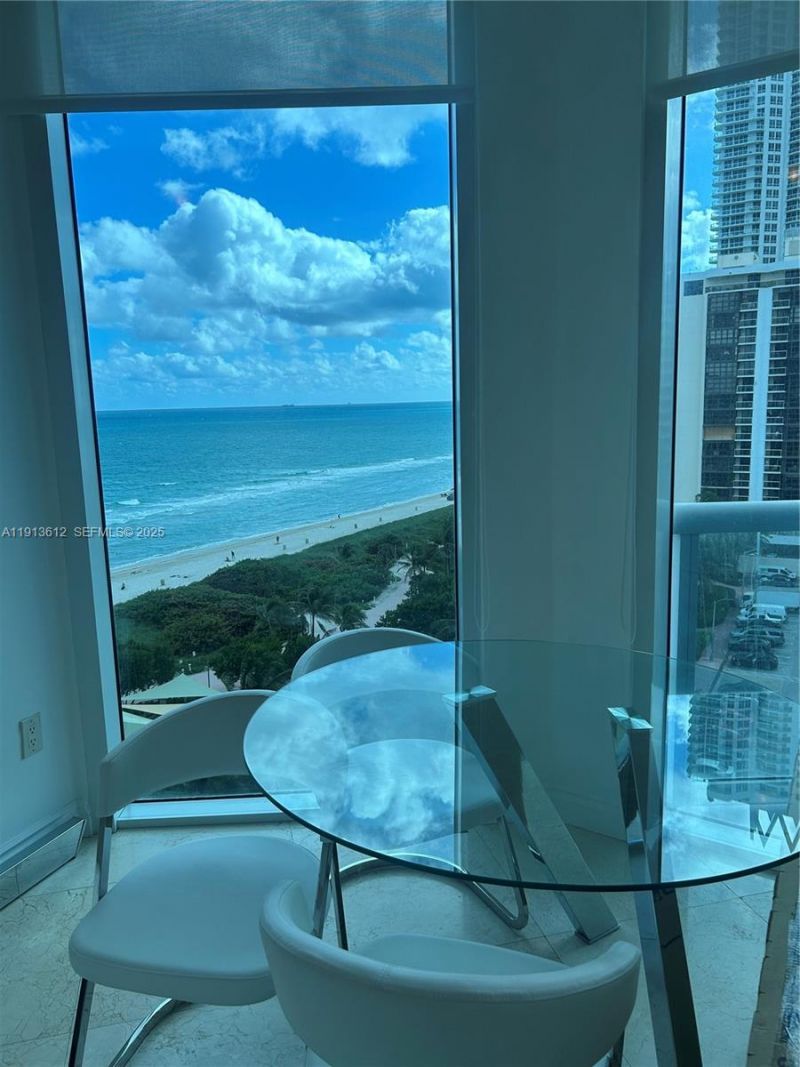 6515 Collins Ave, Unit 1007, Miami Beach, FL 33141 Photo