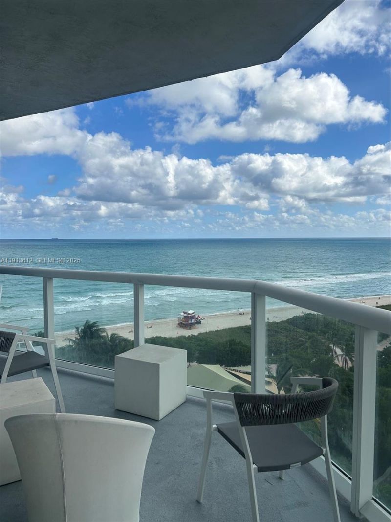 6515 Collins Ave, Unit 1007, Miami Beach, FL 33141 Photo