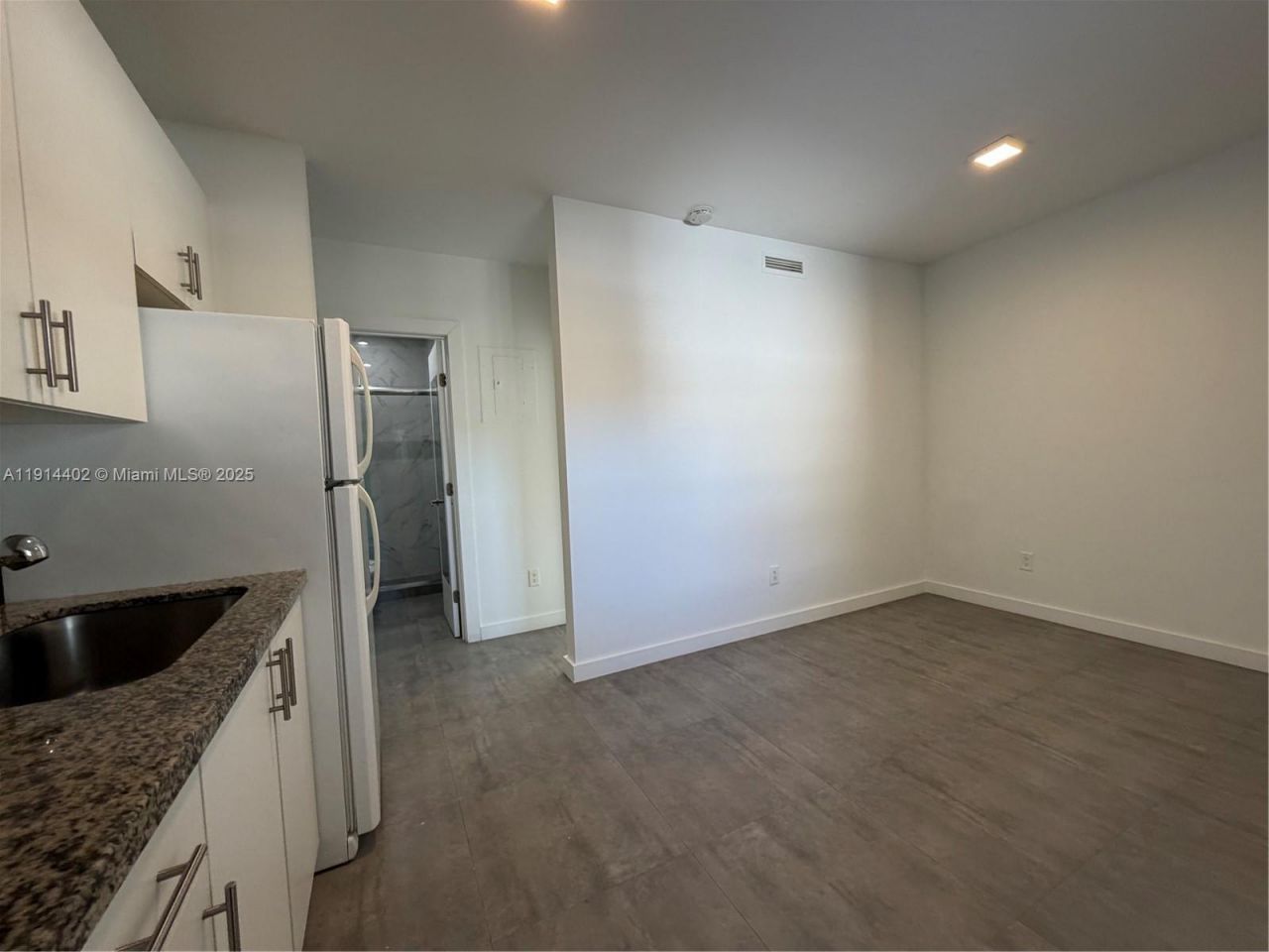 3051 SW 27th Ln, Unit 3, Miami, FL 33133 Photo