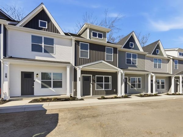 121 Front Ridge Circle, Clarksville, TN 37040