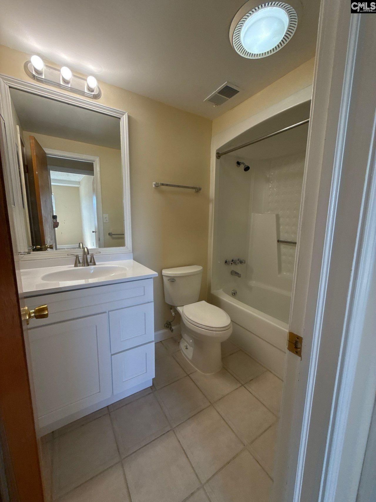 2002 Greene Street Photo 14