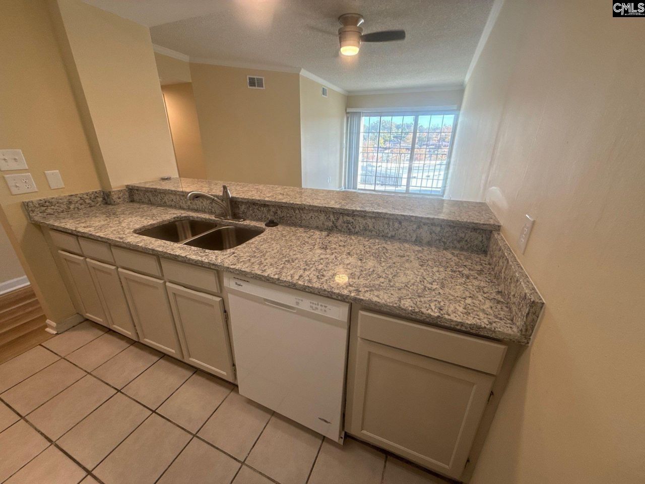 2002 Greene Street Photo 18