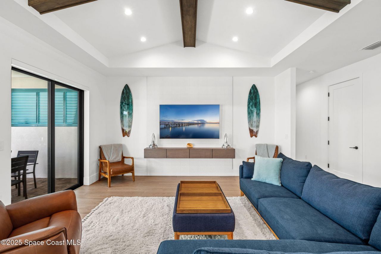 2021 S Orlando Avenue, Cocoa Beach, FL 32931 Photo